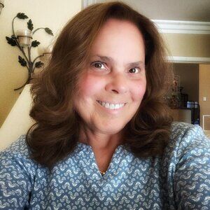 Meet your Posher, Pam